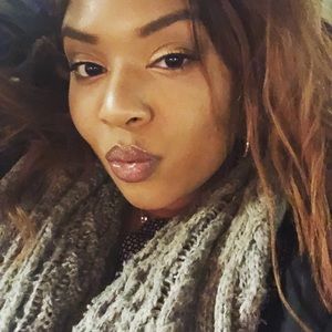 Meet your Posher, Indira